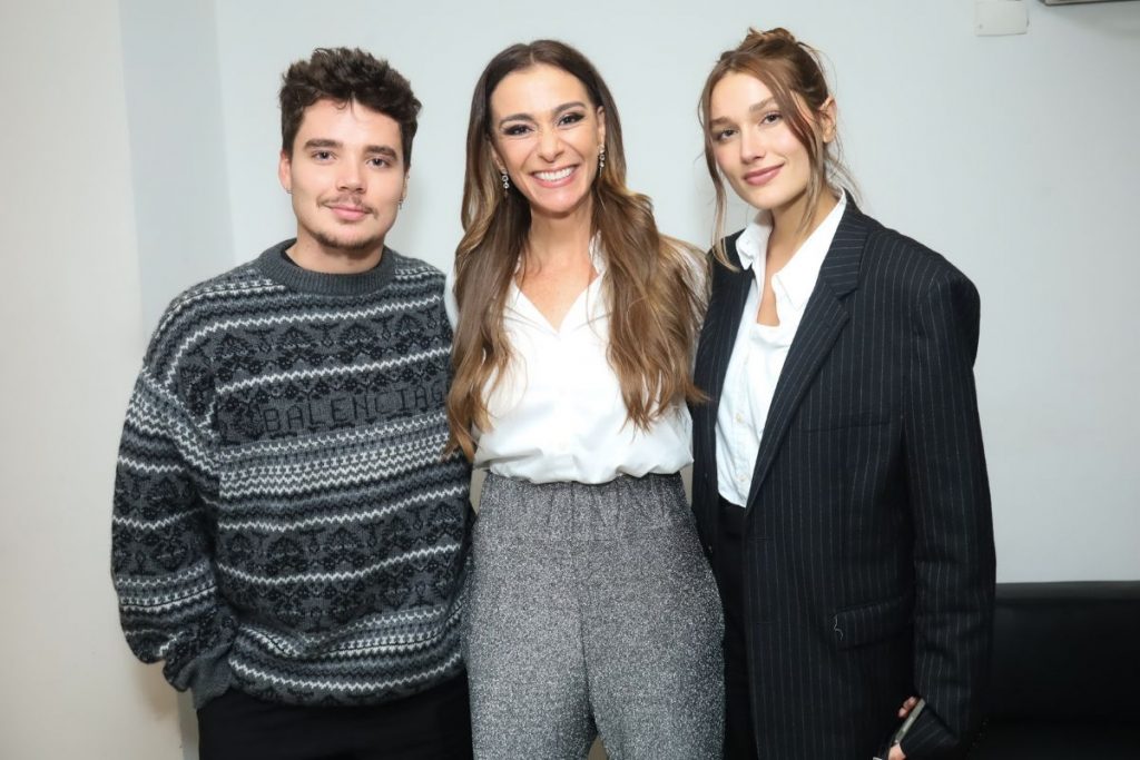 Sasha Meneghel, João Figueiredo e Mônica Martelli