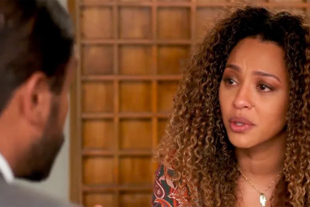 sol (sheron menezzes) emocionada conversando com ben (samuel de assis) em vai na fé