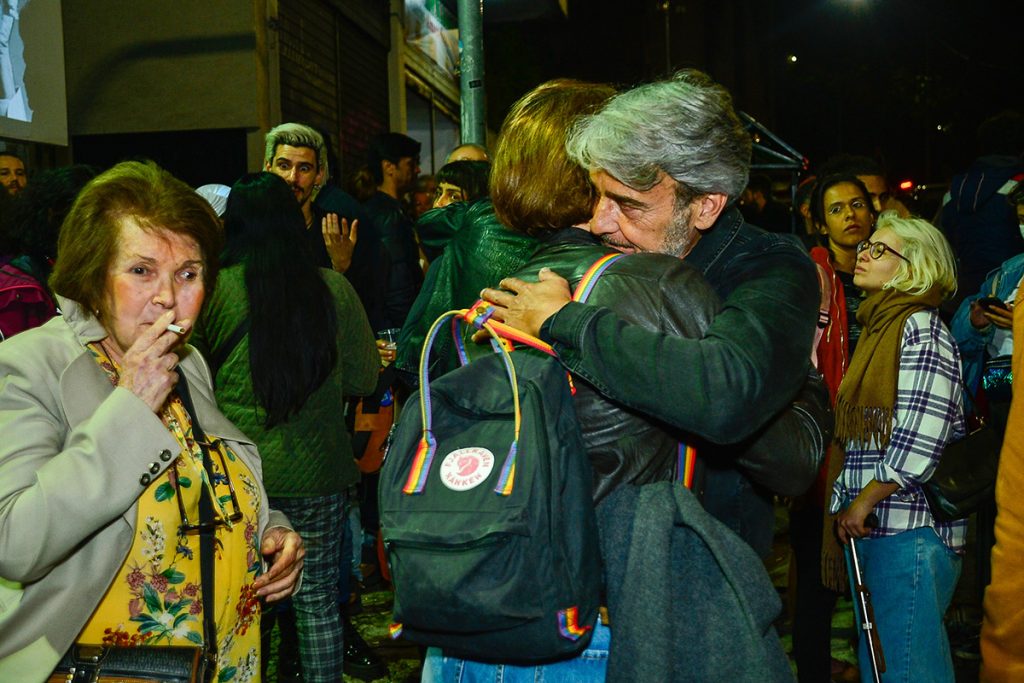 Alexandre Borges e Julia Lemmertz se cumprimentaram na ocasião