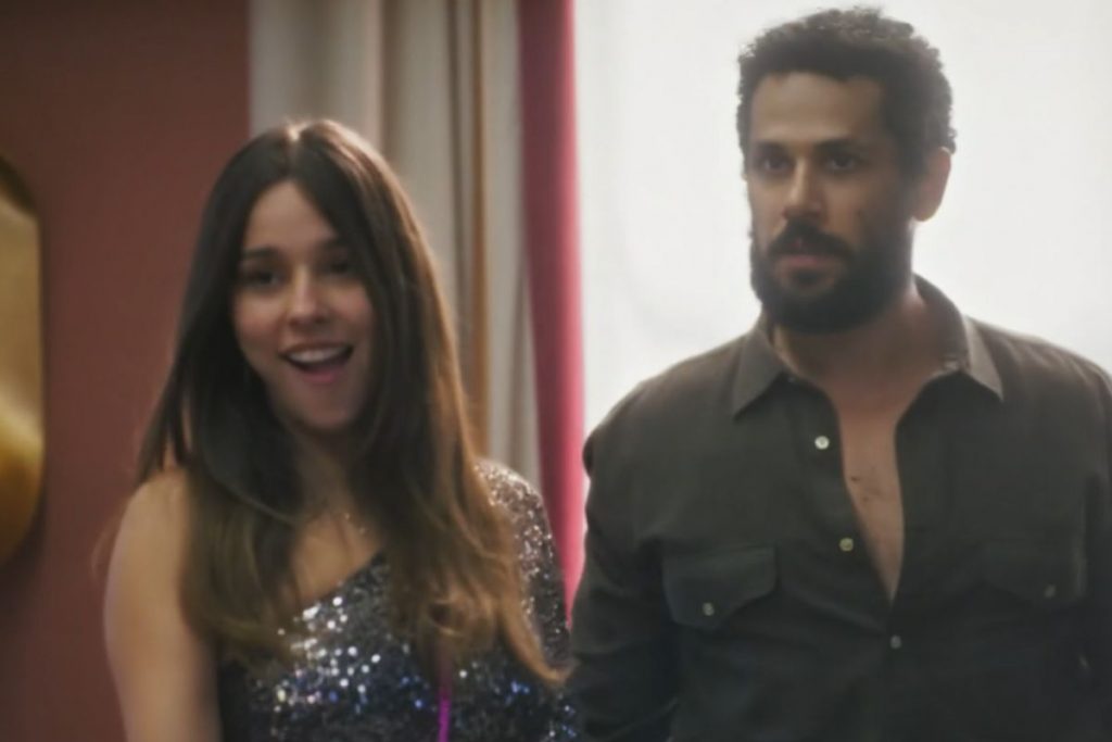 Berenice (Thati Lopes) e Ramiro (Amaury Lorenzo)