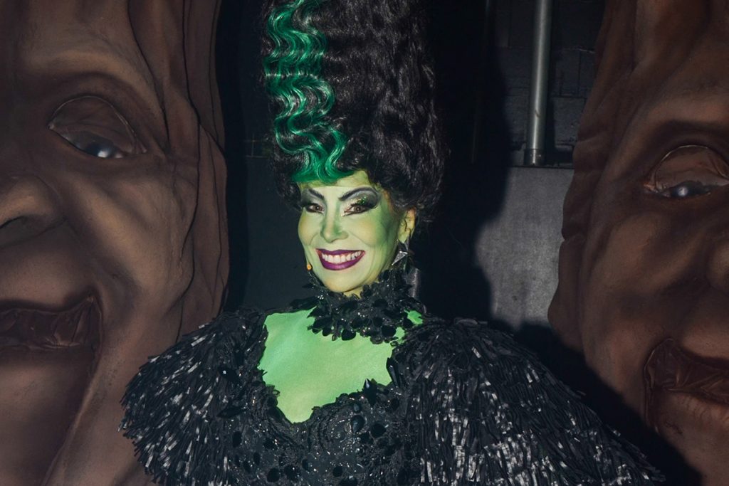 Danielle Winits posou para muitas fotos