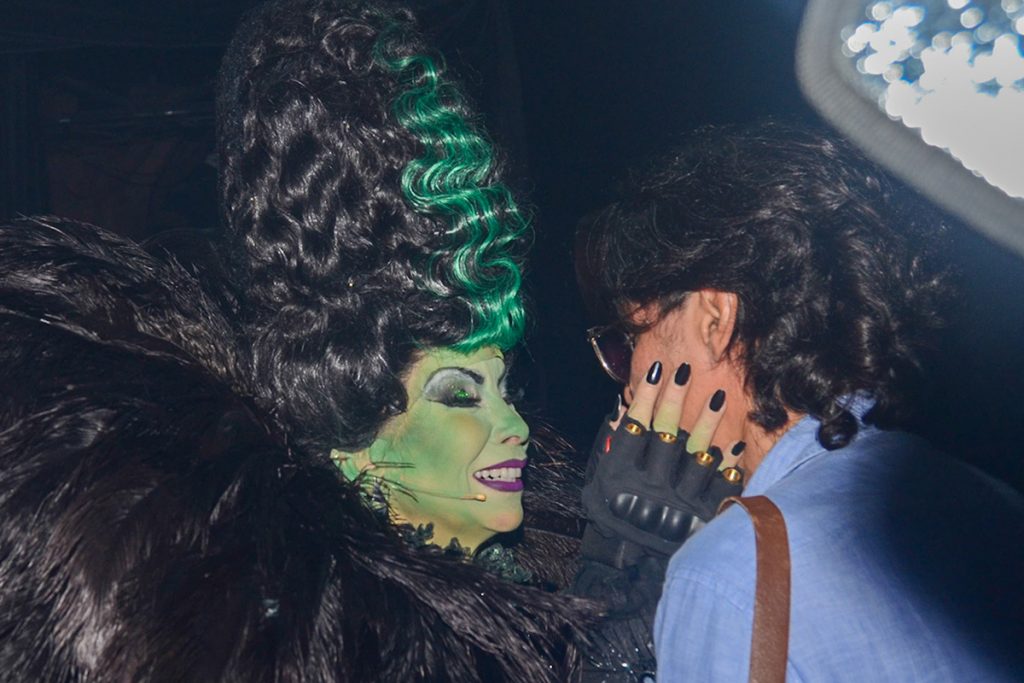 Danielle Winits recebeu o carinho do marido André Gonçalves