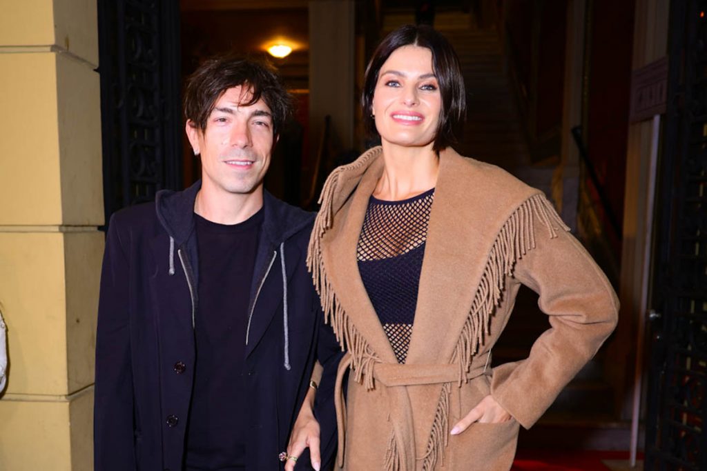 Di Ferrero e Isabeli Fontana posaram juntinhos