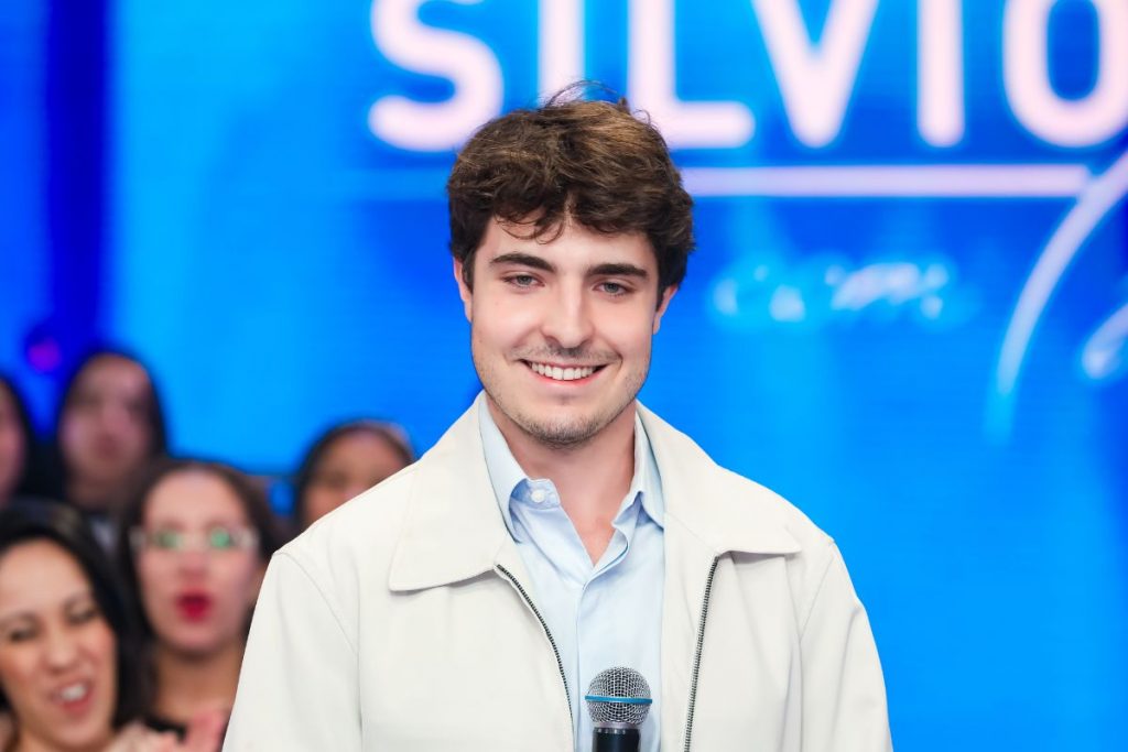 João Augusto Liberato, filho de Gugu, no Programa Silvio Santos
