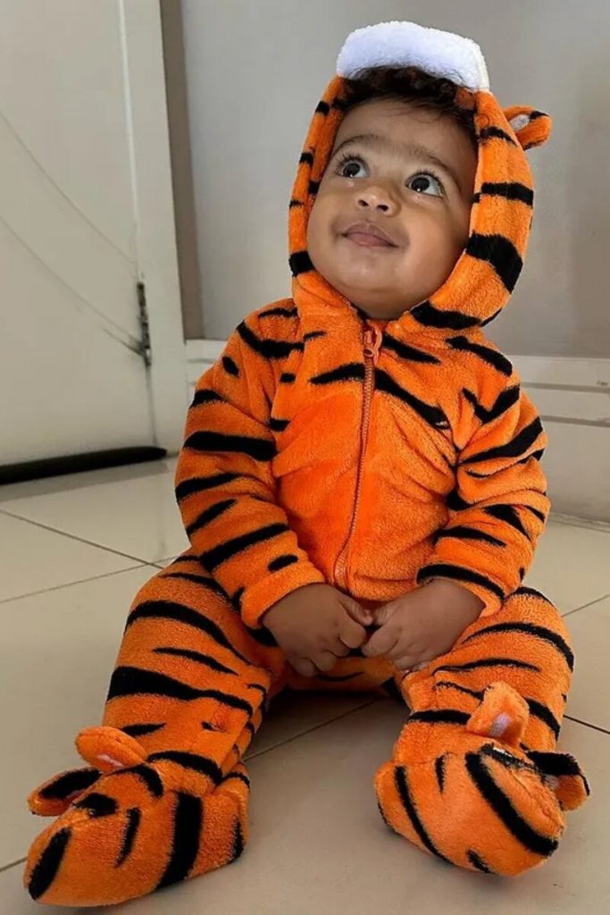Joaquim vestido de tigre