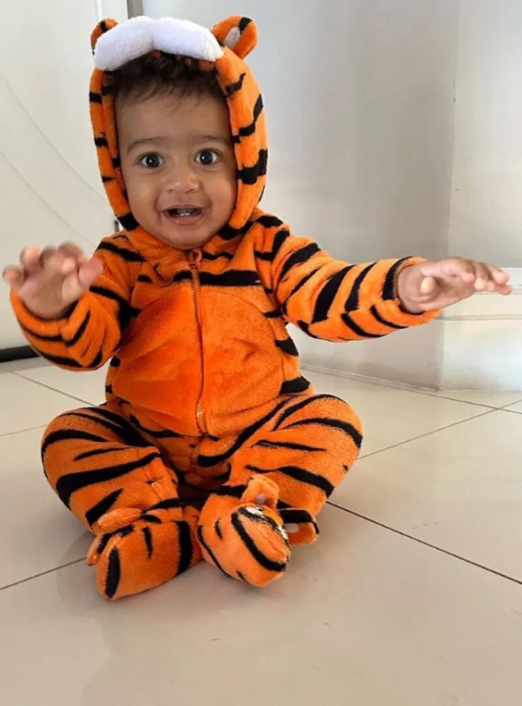 Joaquim vestido de tigre