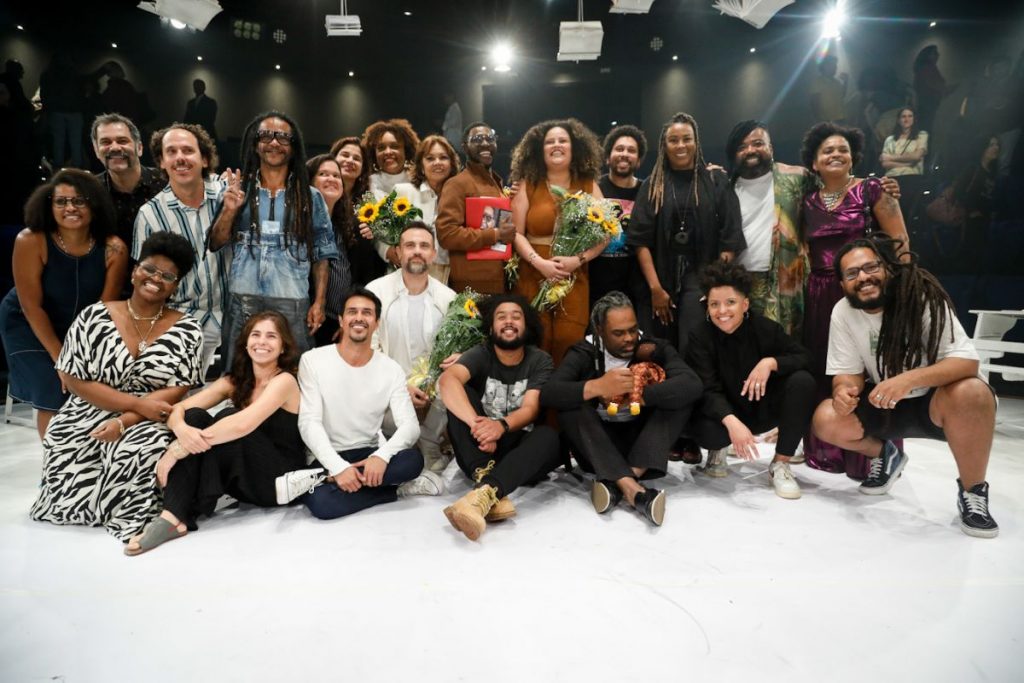 peça inspirada no lviro de manoel soares