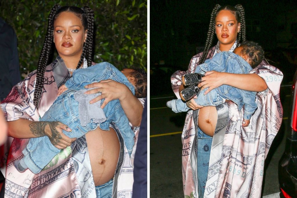 Rihanna com o filho RZA no colo