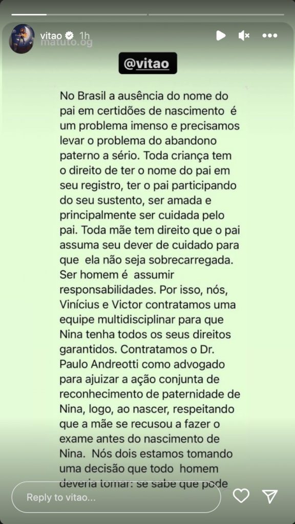 Vitão entra na justiça para registrar filha