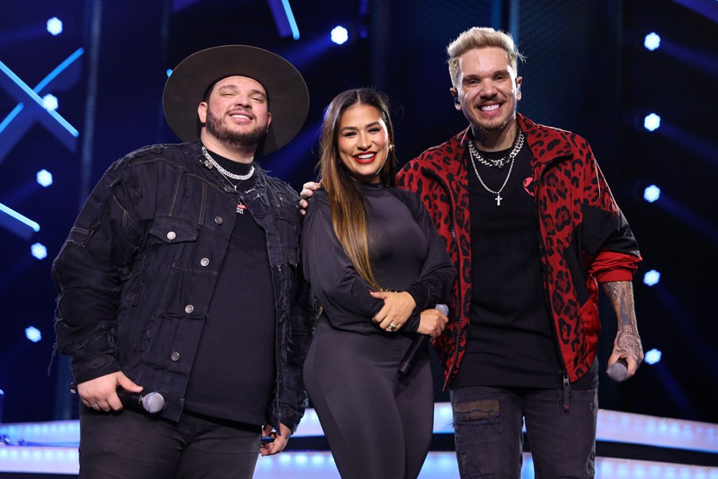 Simone Mendes posou com Felipe e Rodrigo