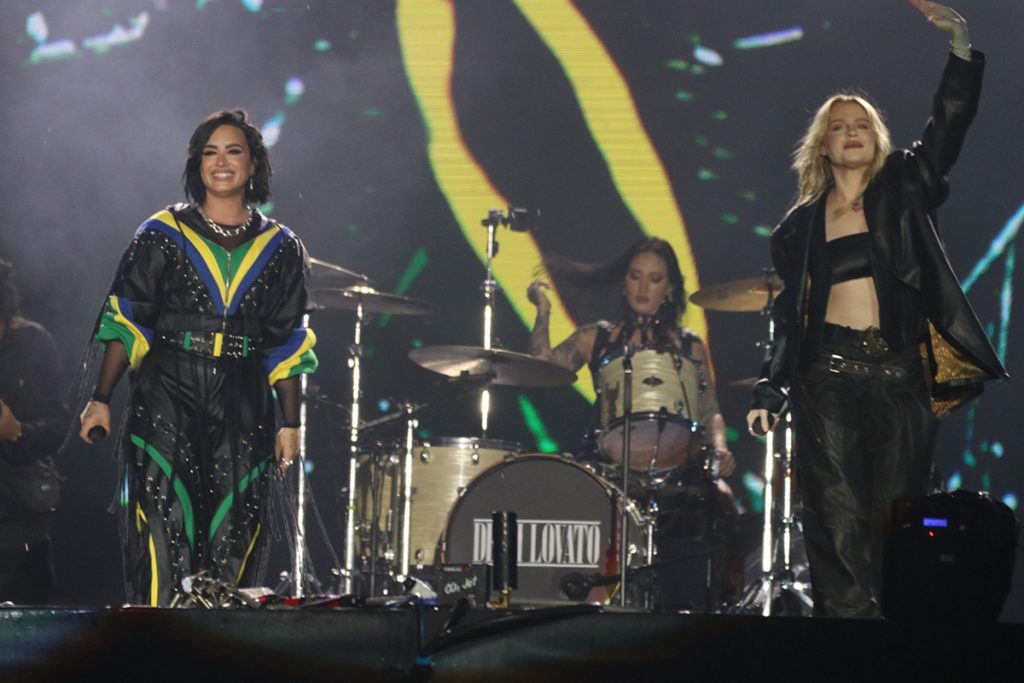 Luísa Sonza e Demi Lovato cantaram juntas
