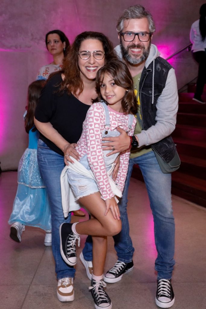 Renata Castro, Leo Castro e filha 