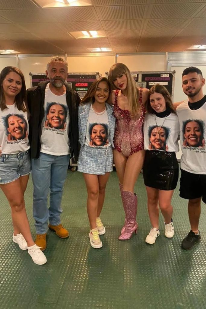 Taylor Swift e familiares de Ana Benevides