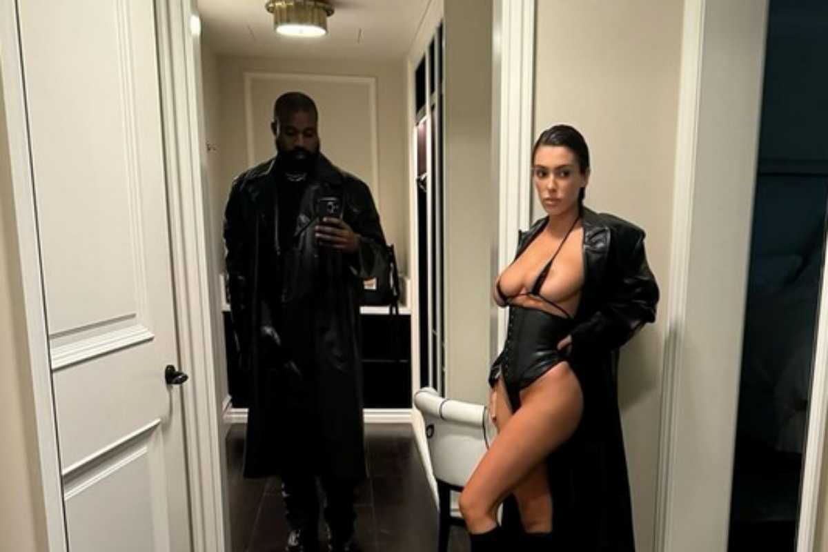 Kanye West fotografa a esposa