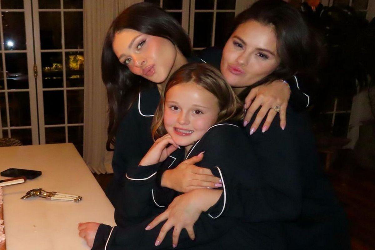 Nicola, Gracie e Selena na festa do pijama
