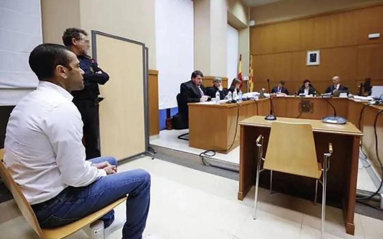 Começa o julgamento de Daniel Alves por agressão sexual na Espanha